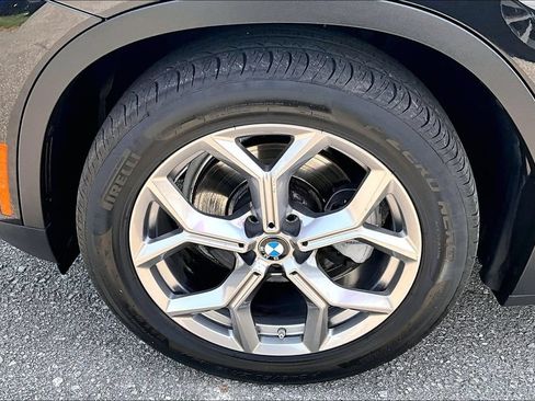 Used 2022 BMW X4 xDrive30i w/ Premium Package 2 AWD/4WD image 11