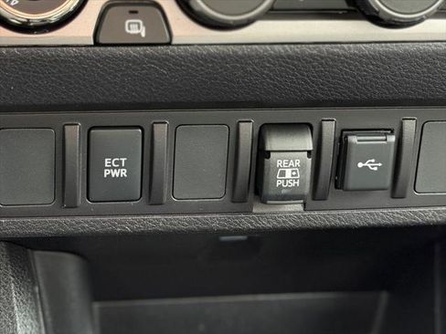 Certified 2023 Toyota Tacoma SR5 AWD/4WD image 16