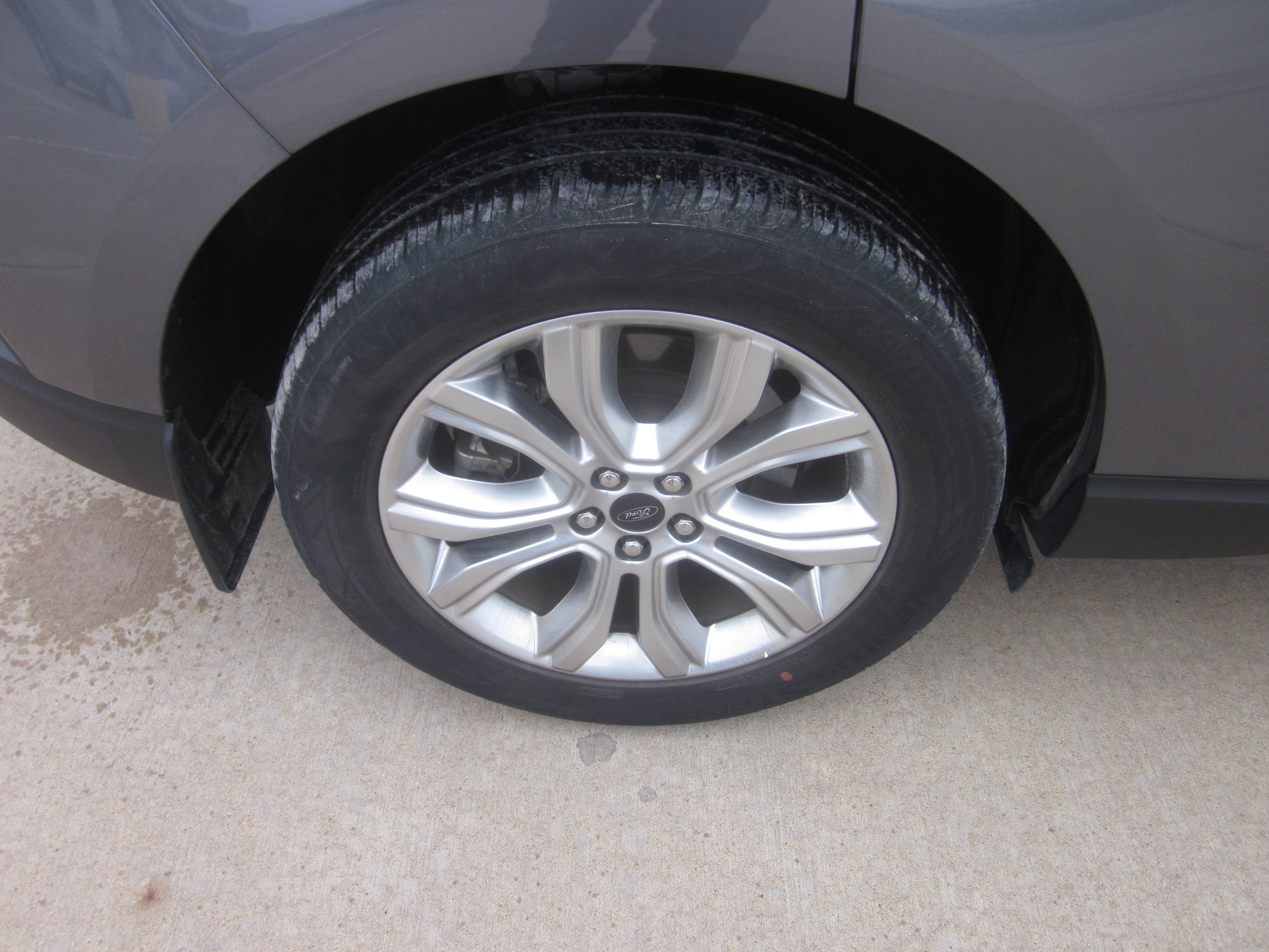 Used 2024 Ford Edge Titanium AWD/4WD image 7