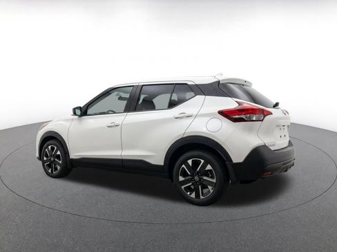 Used 2026 Nissan Kicks SV w/ Cold Weather Package AWD/4WD image 7