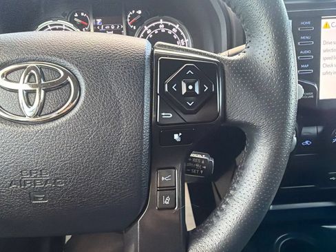 Used 2023 Toyota 4Runner TRD Off-Road AWD/4WD image 31