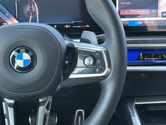 Used 2025 BMW 760i xDrive AWD/4WD image 22