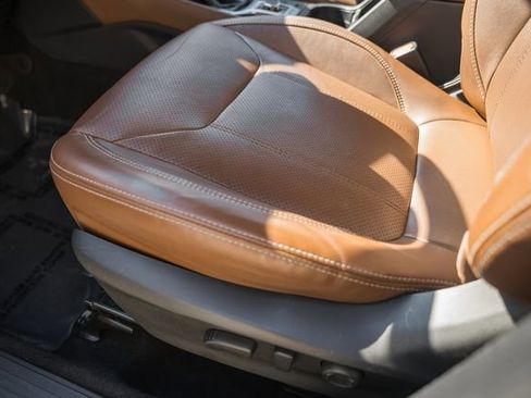 Used 2019 Subaru Forester Touring image 37