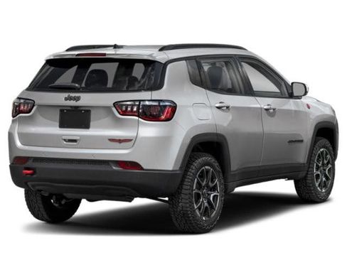 Used 2025 Jeep Compass Trailhawk AWD/4WD image 5