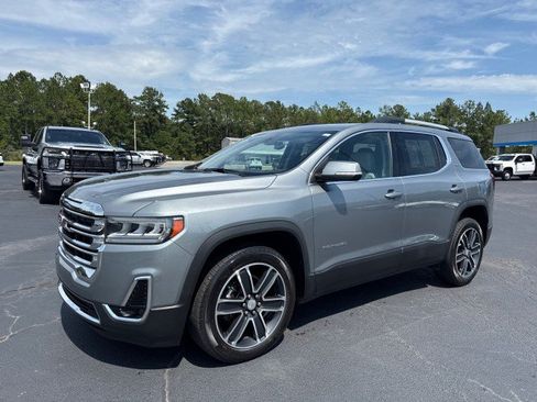 Used 2023 GMC Acadia SLT w/ Preferred Package FWD image 7