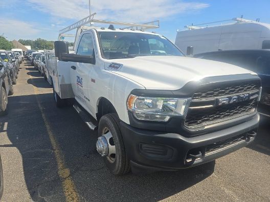 Used 2020 RAM 3500 Tradesman RWD image 3