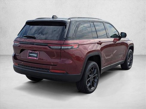 New 2025 Jeep Grand Cherokee Limited image 5