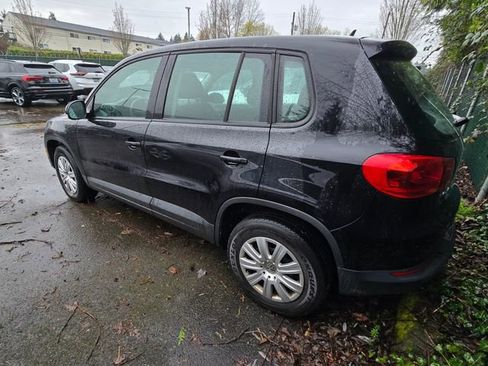 Used 2017 Volkswagen Tiguan Limited image 4