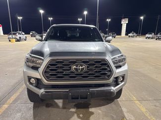Used 2022 Toyota Tacoma TRD Off-Road video 2