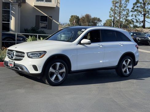 Used 2020 Mercedes-Benz GLC 300 4MATIC image 3