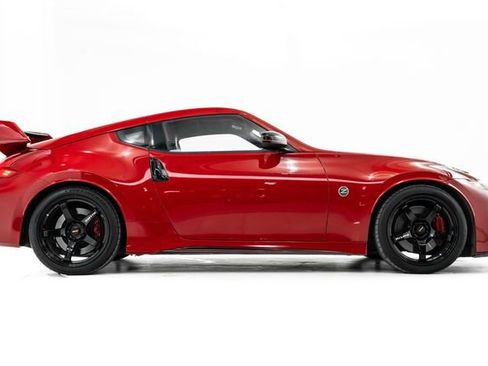 Used 2015 Nissan 370Z NISMO image 5