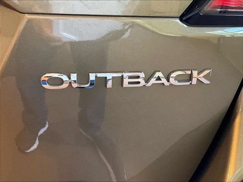 Used 2022 Subaru Outback Premium AWD/4WD image 32