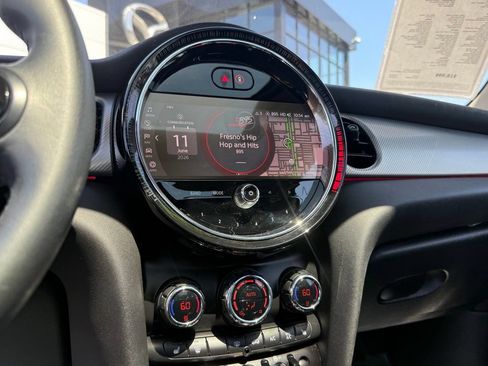 Used 2023 MINI Cooper 2-Door Hardtop FWD image 24