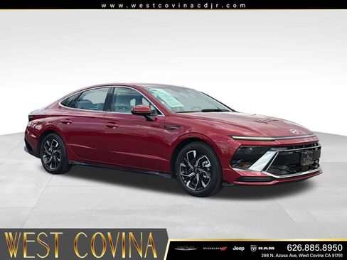 Used 2025 Hyundai Sonata SEL FWD image 1
