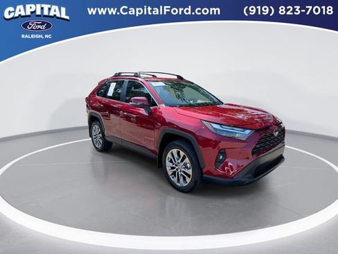 Used 2025 Toyota RAV4 XLE Premium FWD image 2