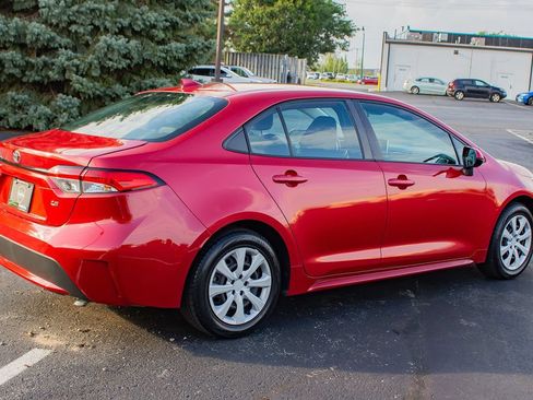 Used 2021 Toyota Corolla LE FWD image 10
