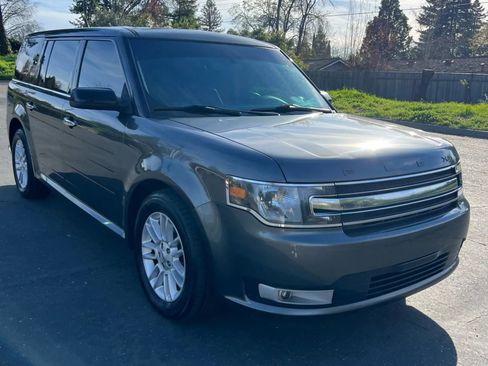 Used 2017 Ford Flex SEL w/ Equipment Group 202A image 3
