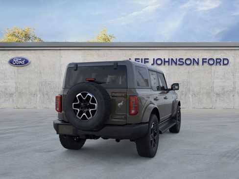 New 2025 Ford Bronco Outer Banks image 8
