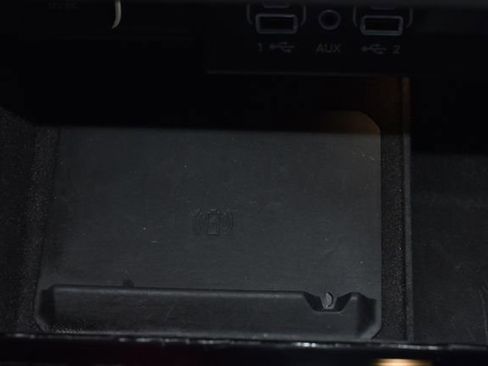 Certified 2024 Jeep Wagoneer Series II w/ Flexible Seating Group AWD/4WD image 20