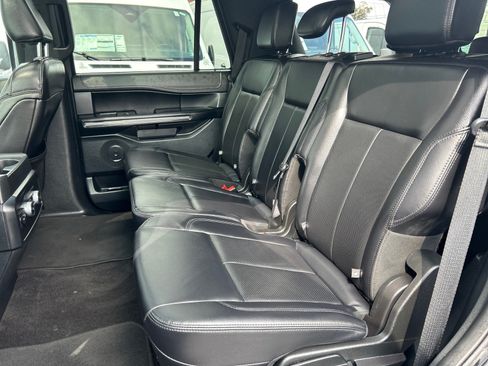 Certified 2021 Ford Expedition XLT AWD/4WD image 12