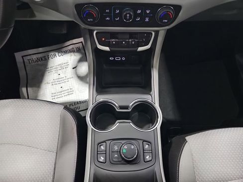 Used 2023 GMC Terrain SLE w/ Driver Convenience Package image 24