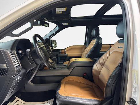 Used 2017 Ford F150 Limited image 12