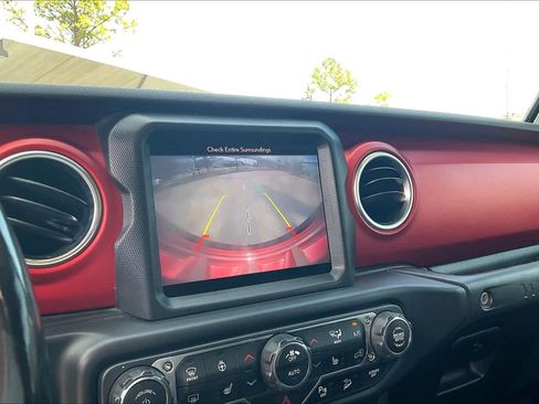 Used 2019 Jeep Wrangler Unlimited Rubicon w/ Dual Top Group image 25