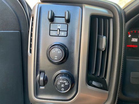 Used 2016 GMC Sierra 2500 Denali w/ Duramax Plus Package image 23