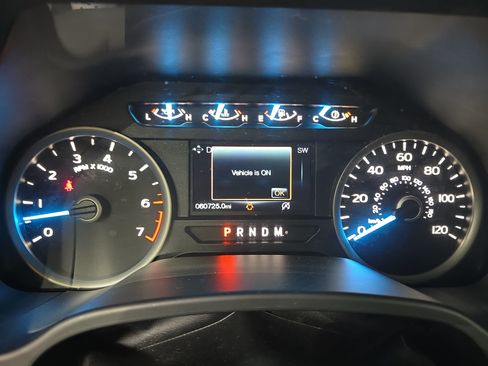 Used 2018 Ford F150 XLT w/ Equipment Group 302A Luxury AWD/4WD image 16