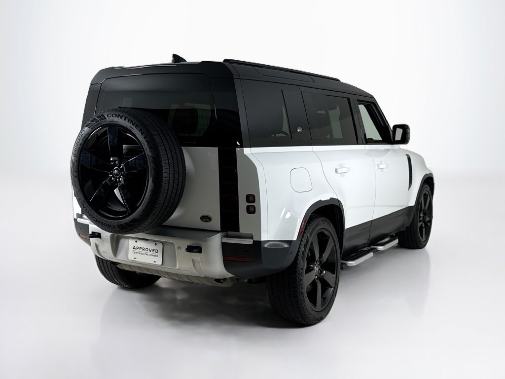 Used 2023 Land Rover Defender 110 SE AWD/4WD image 5