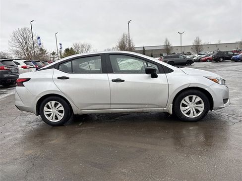 Used 2023 Nissan Versa S w/ Trunk Package image 12