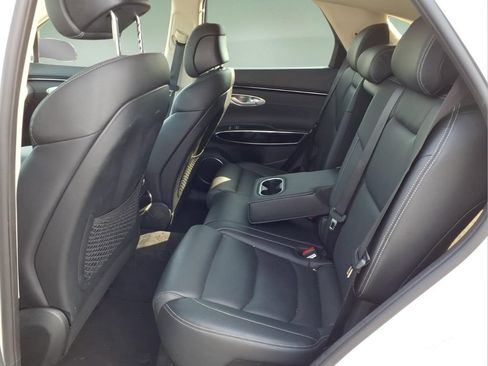 Used 2025 Genesis GV70 2.5T AWD/4WD image 5