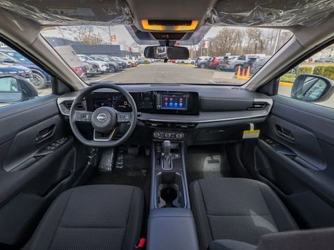 New 2025 Nissan Kicks S image 14