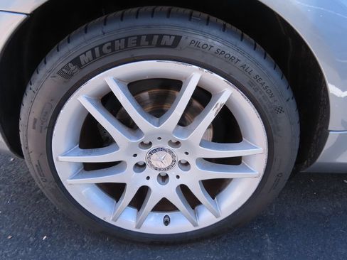 Used 2009 Mercedes-Benz SLK 300 image 16
