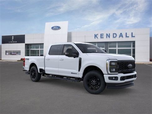 New 2025 Ford F250 XLT w/ Black Appearance Package image 7