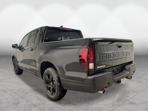New 2026 Honda Ridgeline Black Edition image 3