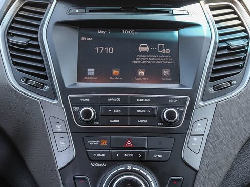 Used 2017 Hyundai Santa Fe Sport FWD image 14