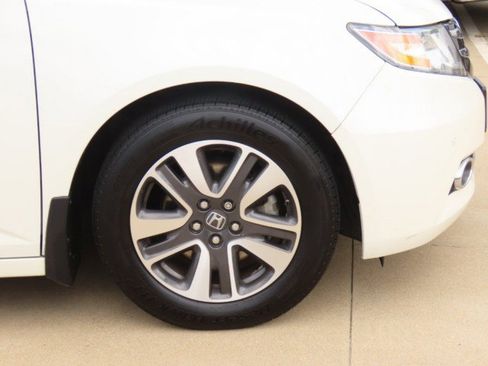 Used 2016 Honda Odyssey Touring image 7