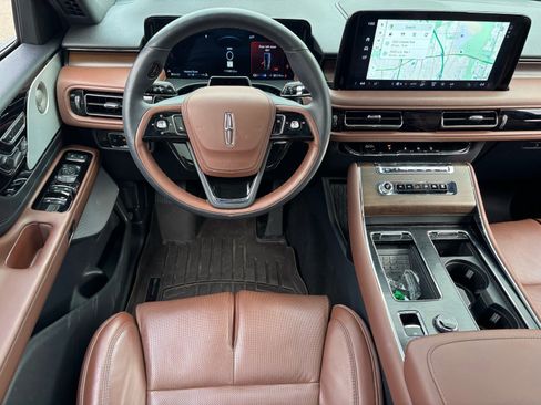 Used 2025 Lincoln Aviator Reserve w/ Equipment Group 201A image 17