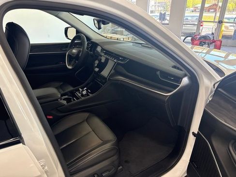 Used 2022 Jeep Grand Cherokee Limited 4xe AWD/4WD image 28