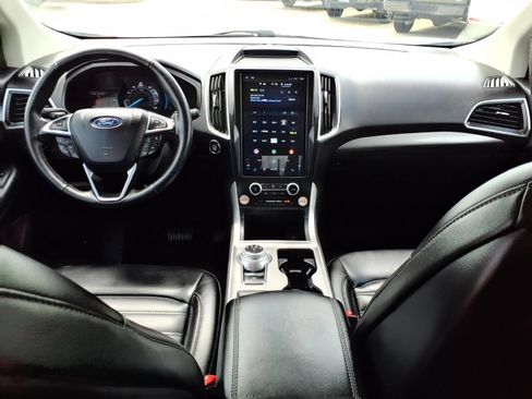 Used 2024 Ford Edge SEL AWD/4WD image 9