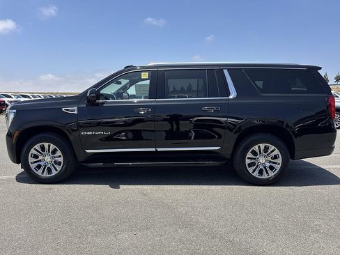 New 2026 GMC Yukon XL Denali RWD image 5