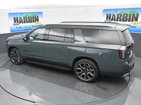 New 2026 Chevrolet Suburban RST w/ Advanced Technology Package AWD/4WD image 26