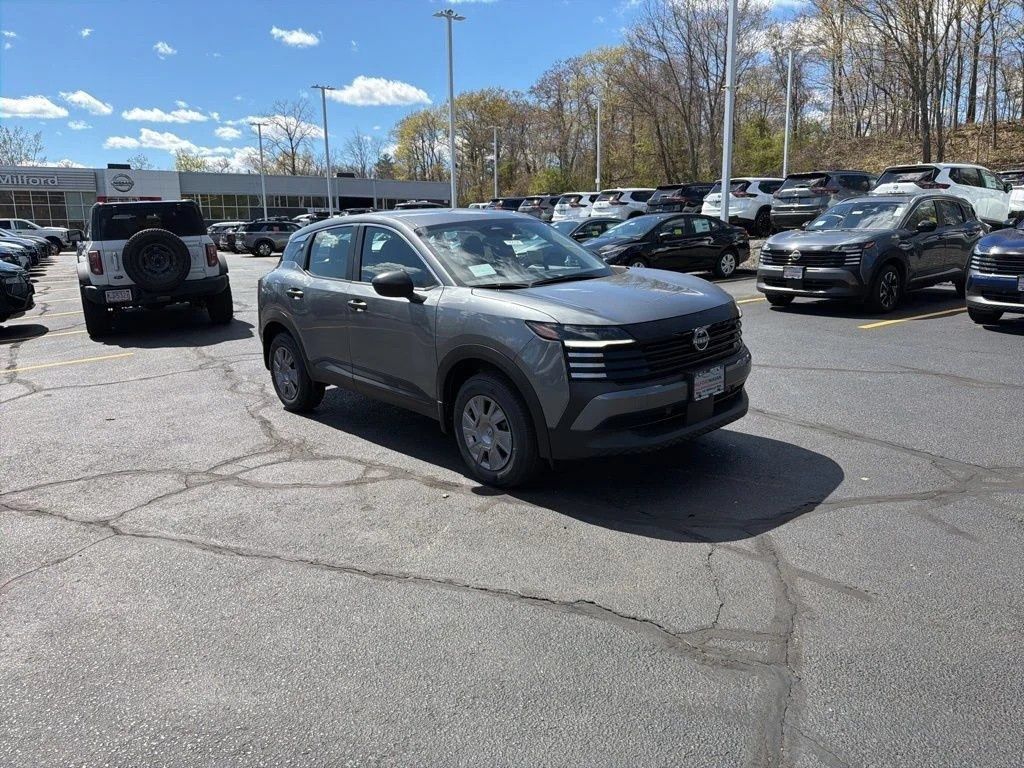 Used 2026 Nissan Kicks S w/ Charging Package FWD image 10