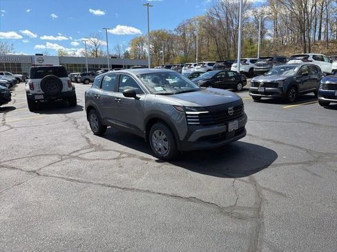 Used 2026 Nissan Kicks S w/ Charging Package FWD image 10