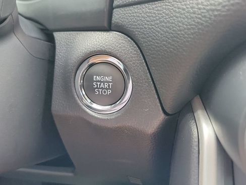 Used 2025 Toyota RAV4 XLE FWD image 23