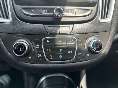 Used 2023 Chevrolet Malibu LT FWD image 25