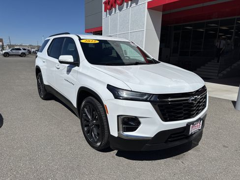 Used 2022 Chevrolet Traverse RS AWD/4WD image 1