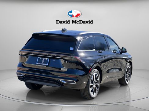 New 2026 Lincoln Nautilus Reserve image 6