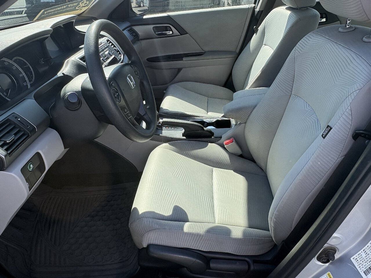 Used 2015 Honda Accord LX image 12